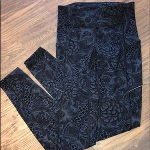 Lululemon sports leggings